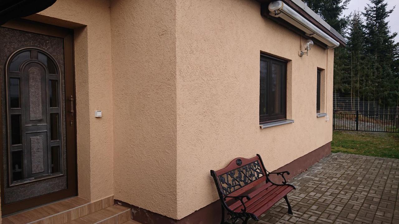 Mueller'S Ferienbungalow "Zur Goeltzschtalbruecke" Greiz Exterior photo